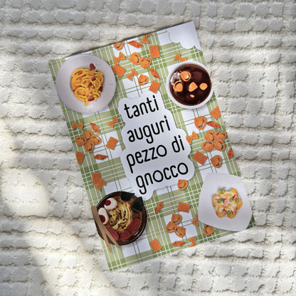 stampa tanti auguri pezzo di gnocco con cibo salato