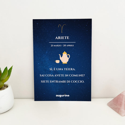 foto fronte biglietto di auguri segno zodiacale ariete con scritta ironica